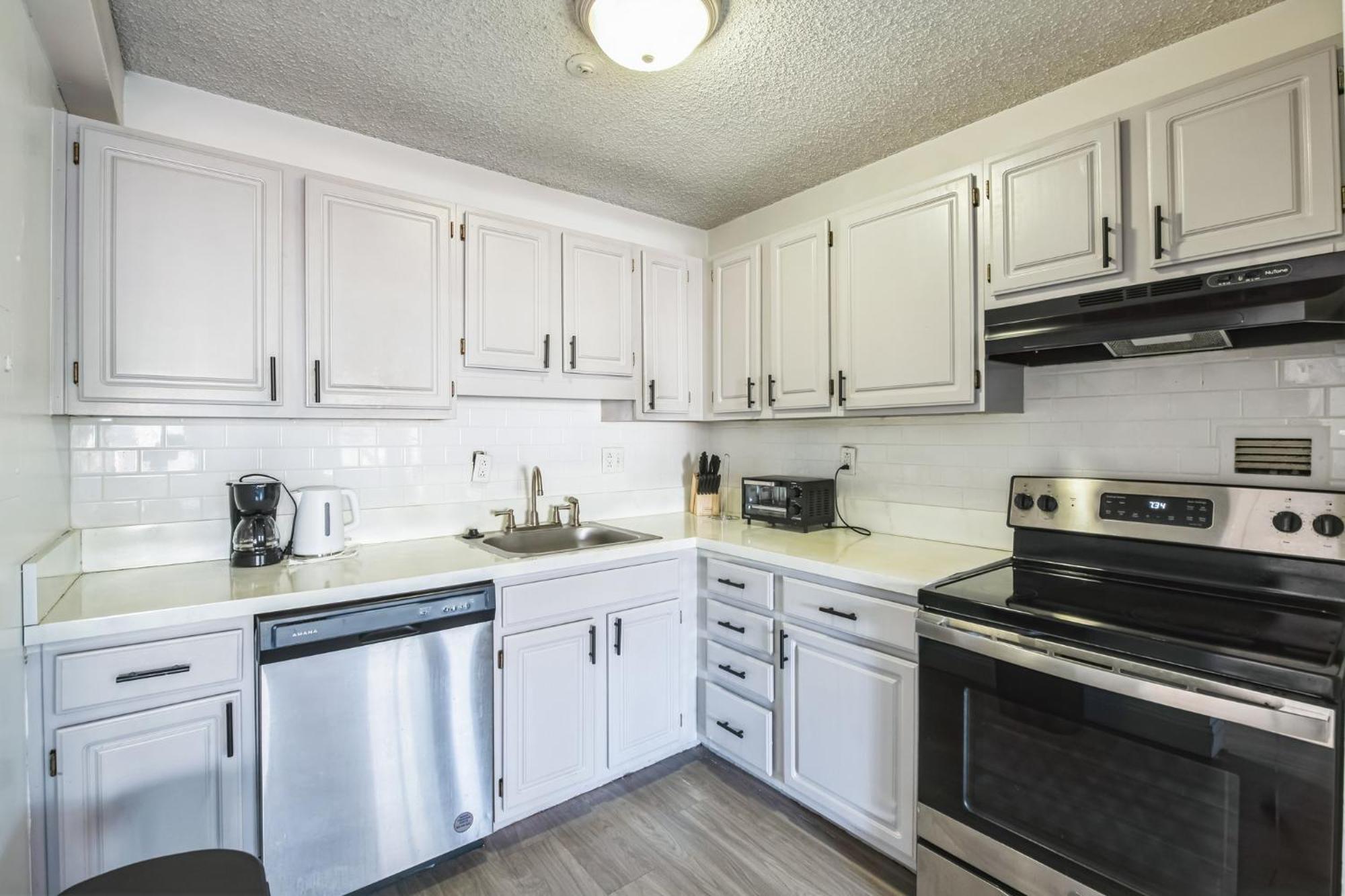 Legacy At Imperial Village 201 I 2 Bed 2 Bath Richmond
